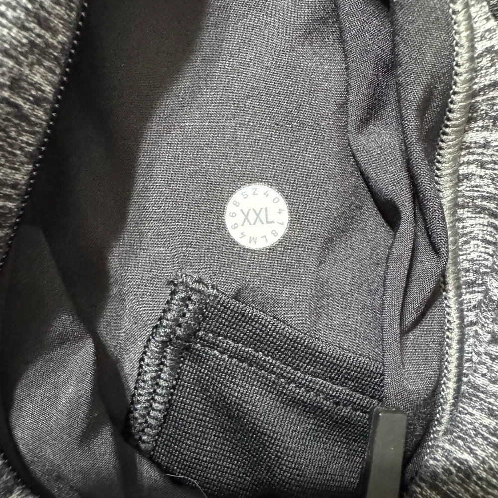 lululemon athletica Size:XXL Gray Men's Sweater - Picture 8 of 9